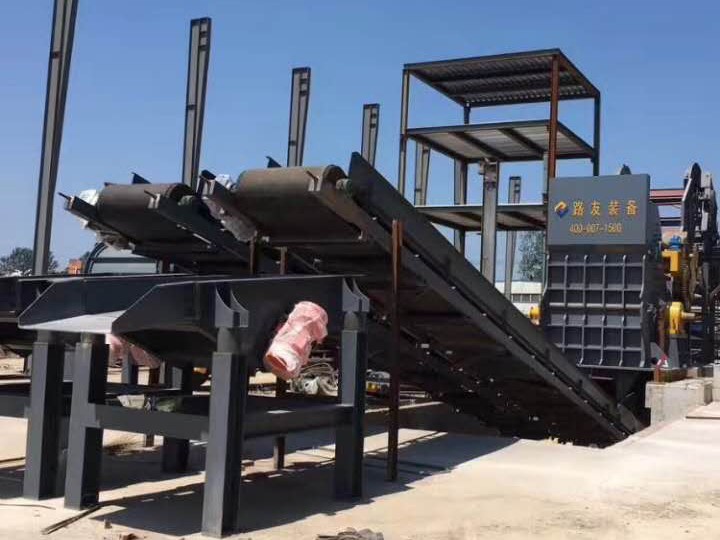 如何避免<a href='http://www.rongxin366.cn/psxl/4.html' target='_blank'><span>廢鋼破碎機(jī)</span></a>廢料造成的傷害