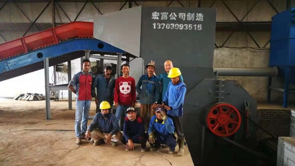 報(bào)廢汽車可以用金屬破碎機(jī)設(shè)備嗎？一套大概多少錢？