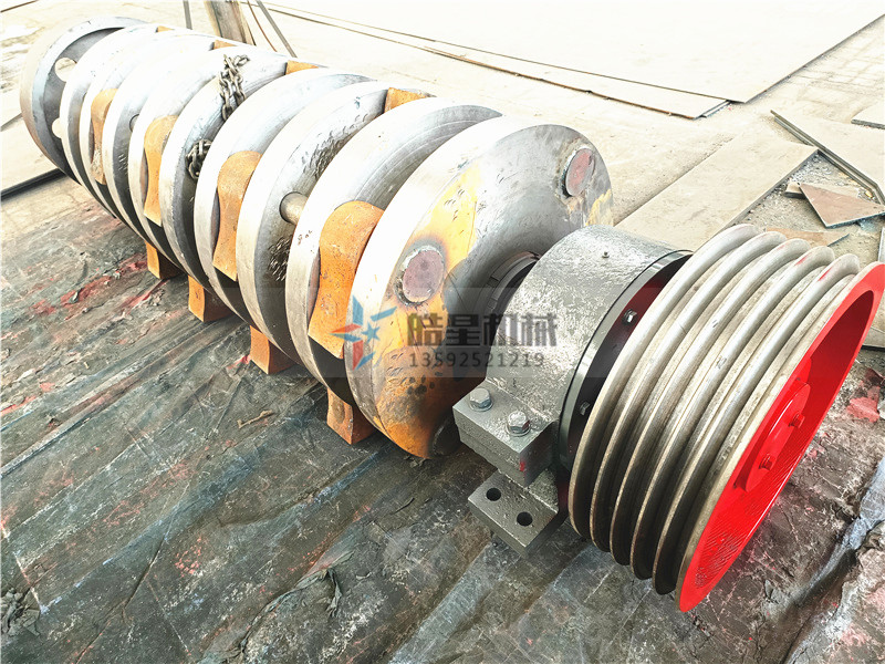 <a href='http://www.rongxin366.cn/psxl/4.html' target='_blank'><span>廢鋼破碎機(jī)</span></a>廠家<a href='http://www.rongxin366.cn/scxc/1572.html' target='_blank'><span>錘頭</span></a>結(jié)構(gòu)生產(chǎn)現(xiàn)場(chǎng)展示